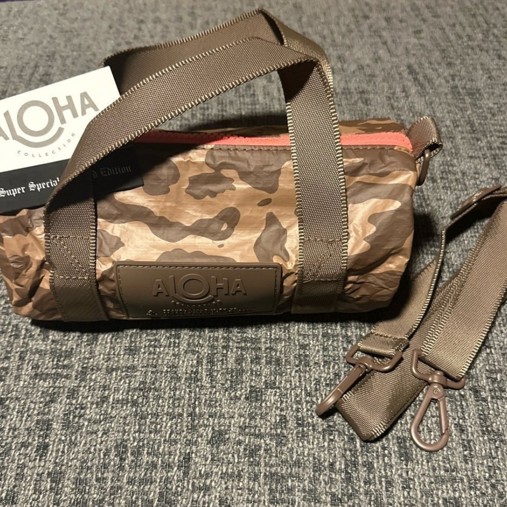 ✨SOLD✨ALOHA COLLECTION QUINTANA ROO MINI MINI DUFFLE